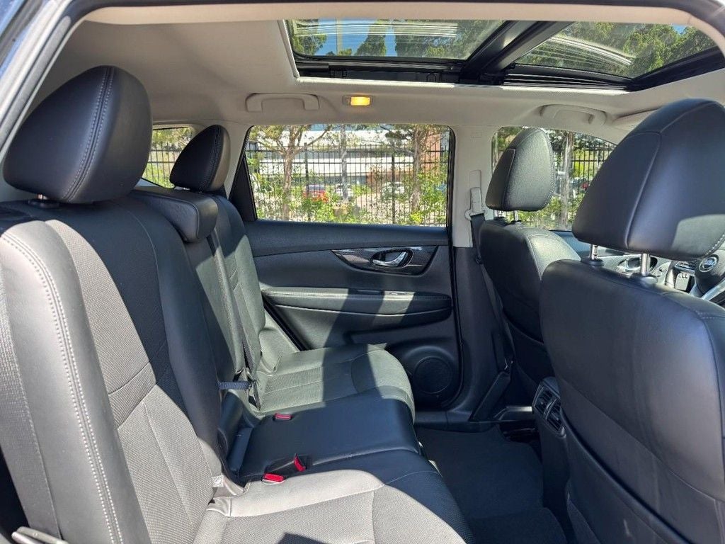 2017 Nissan Rogue SL