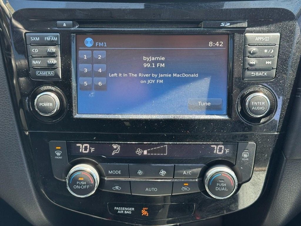 2017 Nissan Rogue SL