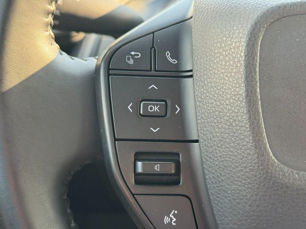2023 Toyota Prius LE