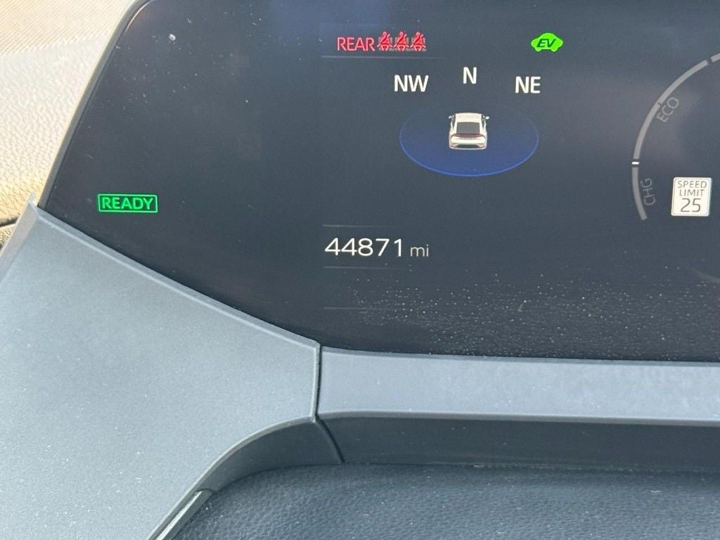 2023 Toyota Prius LE