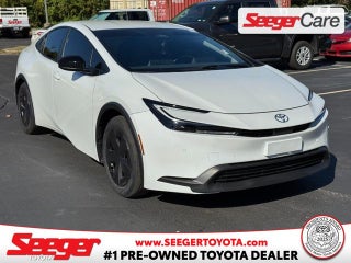 2025 Toyota Prius LE