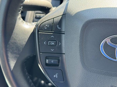 2023 Toyota Prius LE