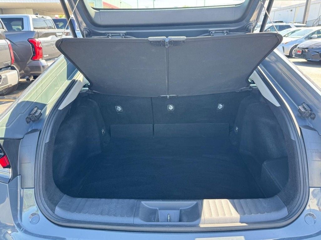 2023 Toyota Prius LE