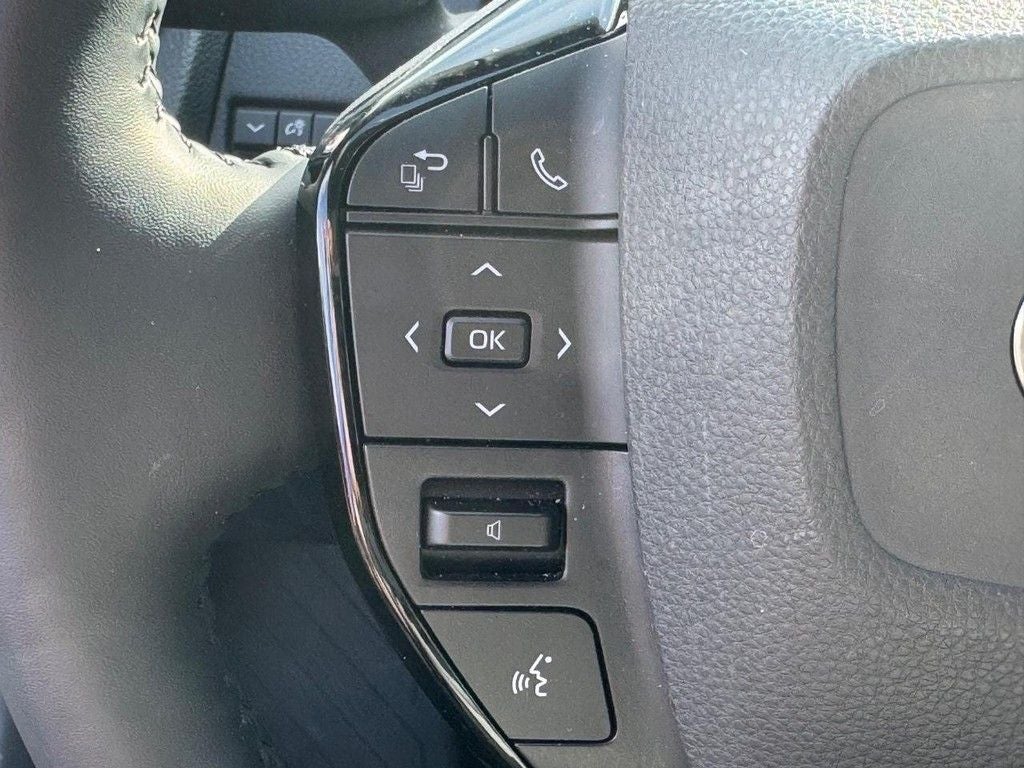 2025 Toyota Prius XLE