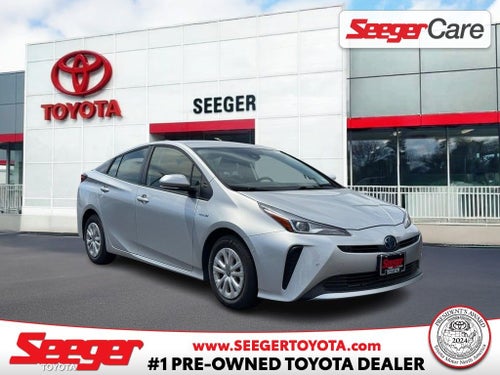 2022 Toyota Prius LE