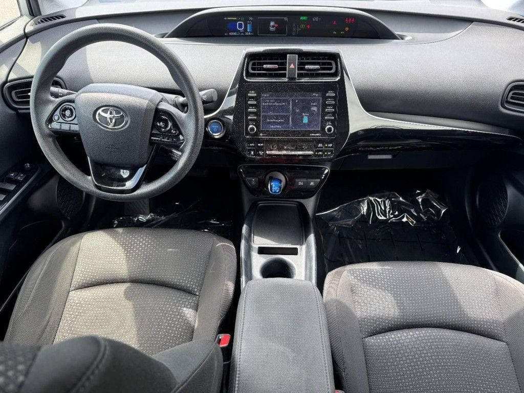 2022 Toyota Prius LE