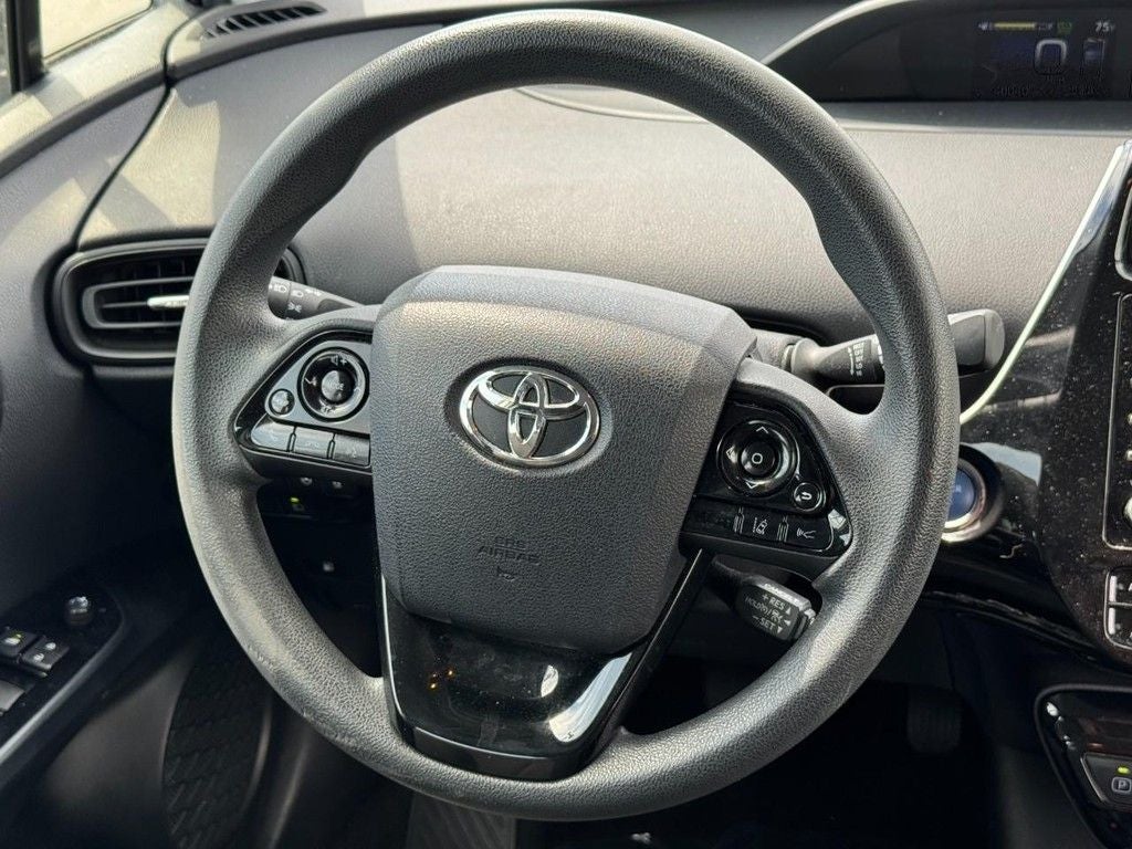 2022 Toyota Prius LE