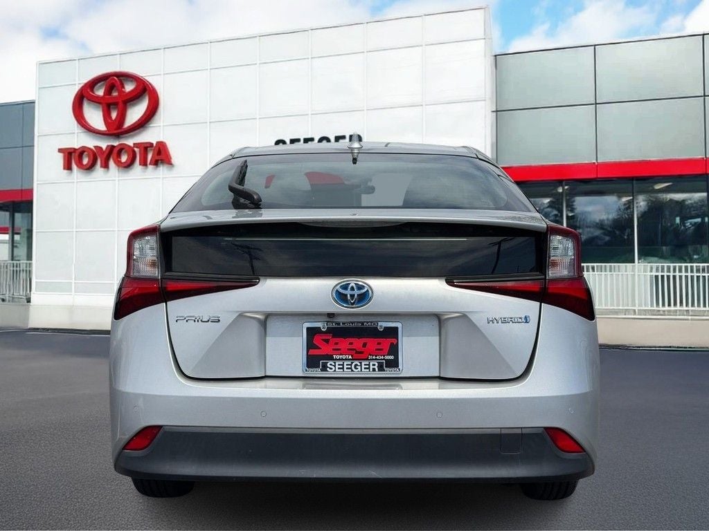 2022 Toyota Prius LE