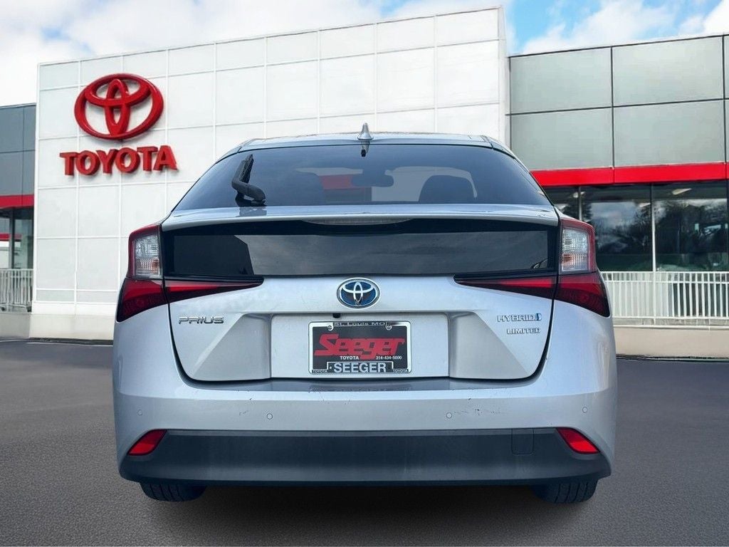 2021 Toyota Prius L