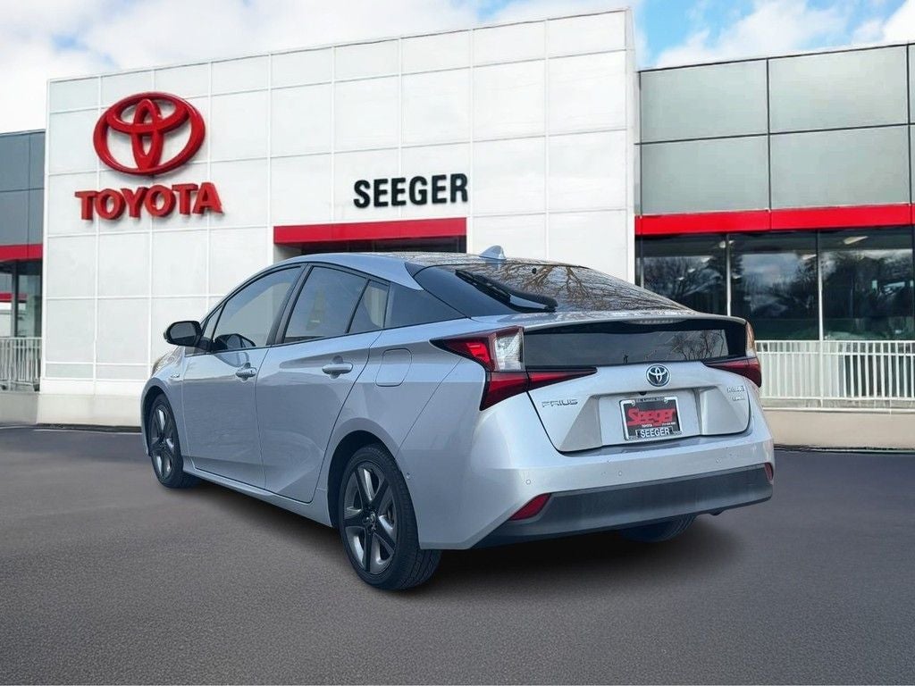 2021 Toyota Prius L
