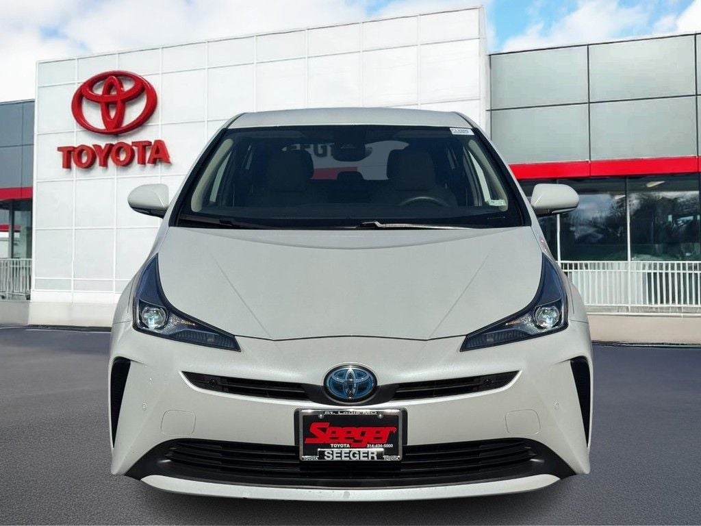 2022 Toyota Prius LE