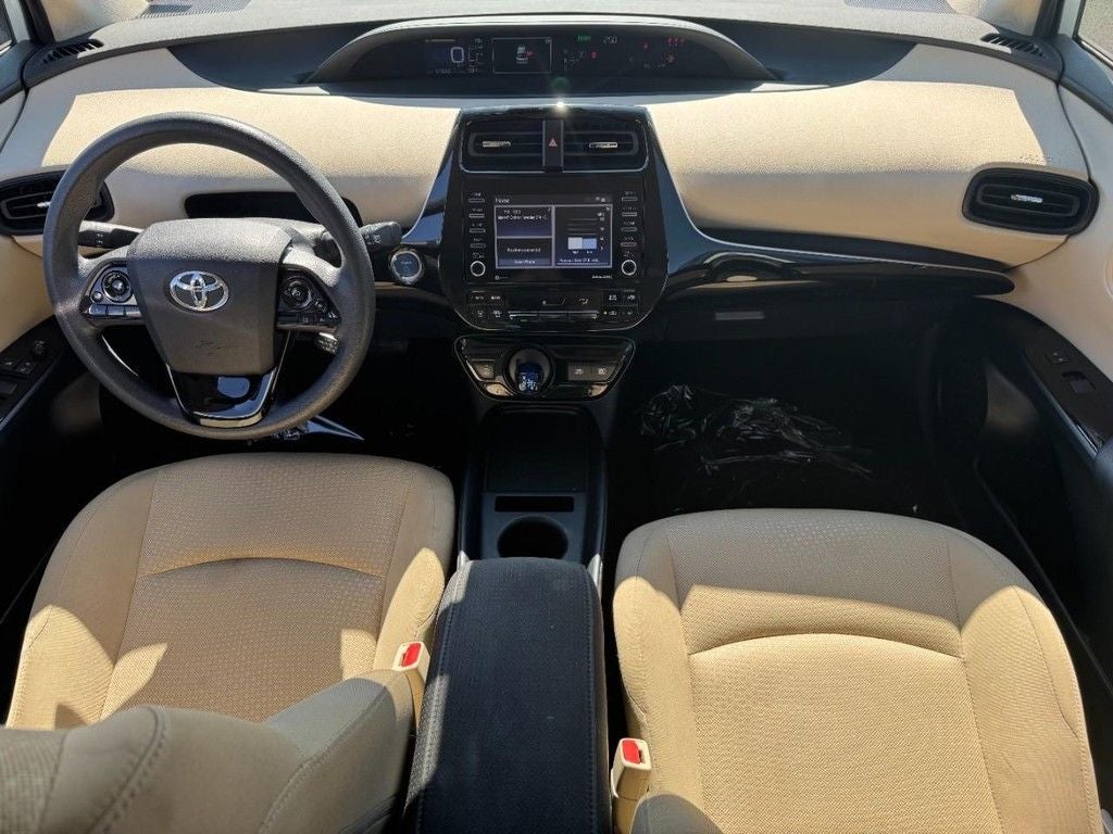 2022 Toyota Prius LE