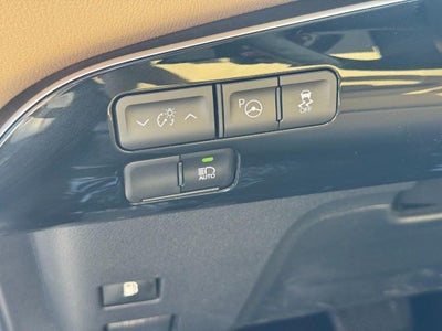 2022 Toyota Prius LE