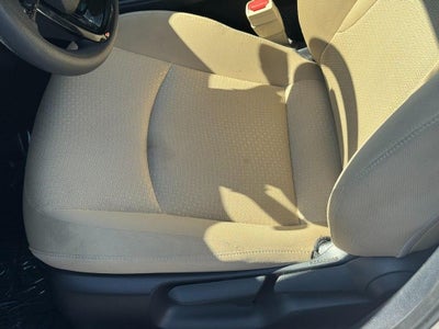 2022 Toyota Prius LE