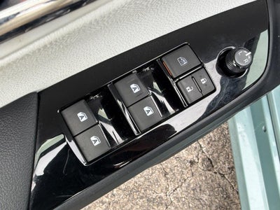 2016 Toyota Prius 5dr HB (Natl)