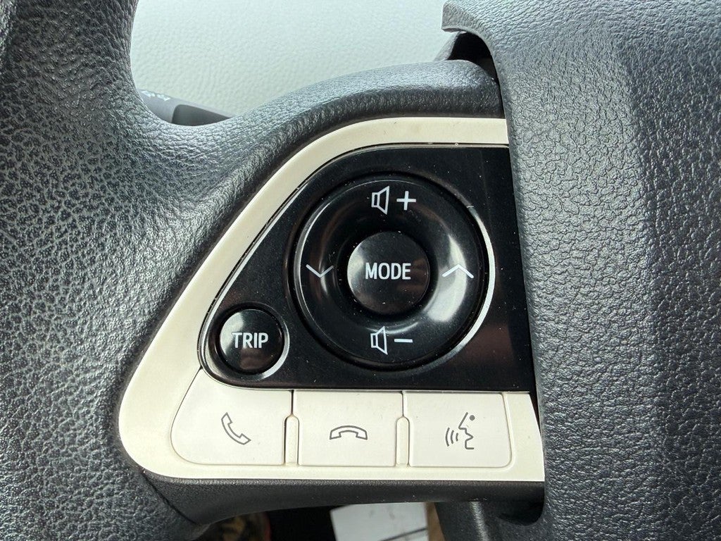 2016 Toyota Prius 5dr HB (Natl)