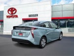 2016 Toyota Prius 5dr HB (Natl)
