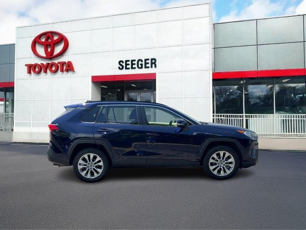 2019 Toyota RAV4 XLE Premium