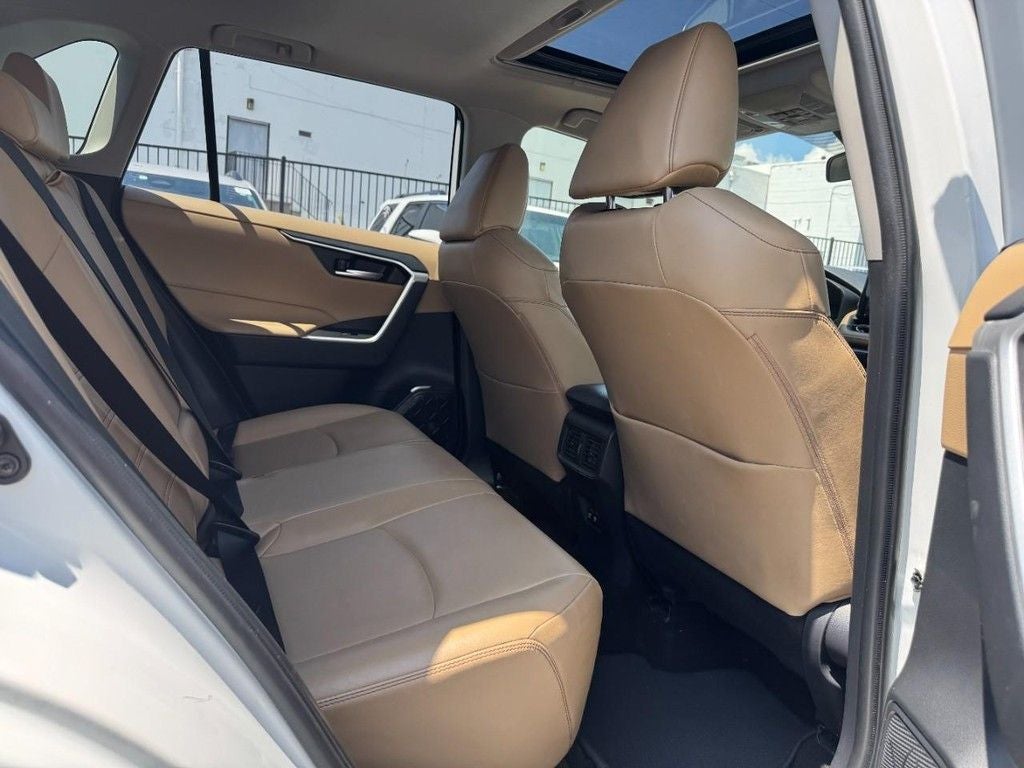 2019 Toyota RAV4 XLE Premium