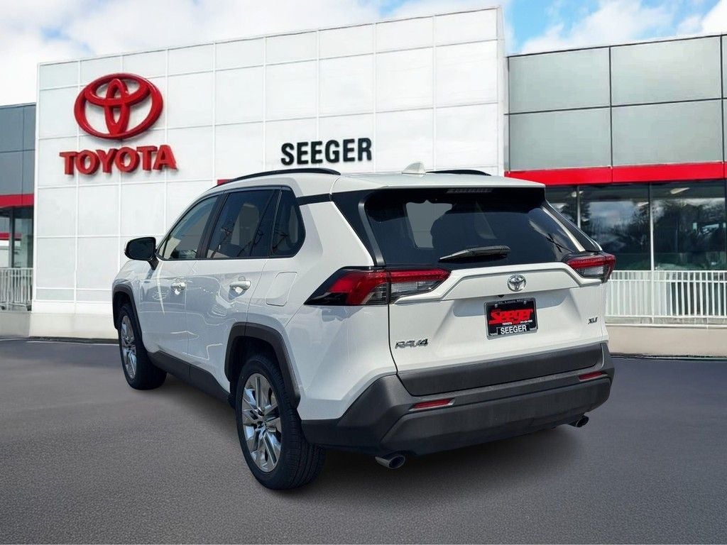 2019 Toyota RAV4 XLE Premium