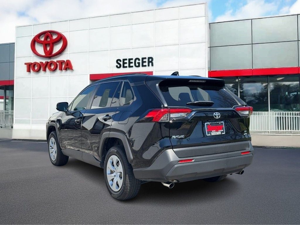 2019 Toyota RAV4 LE