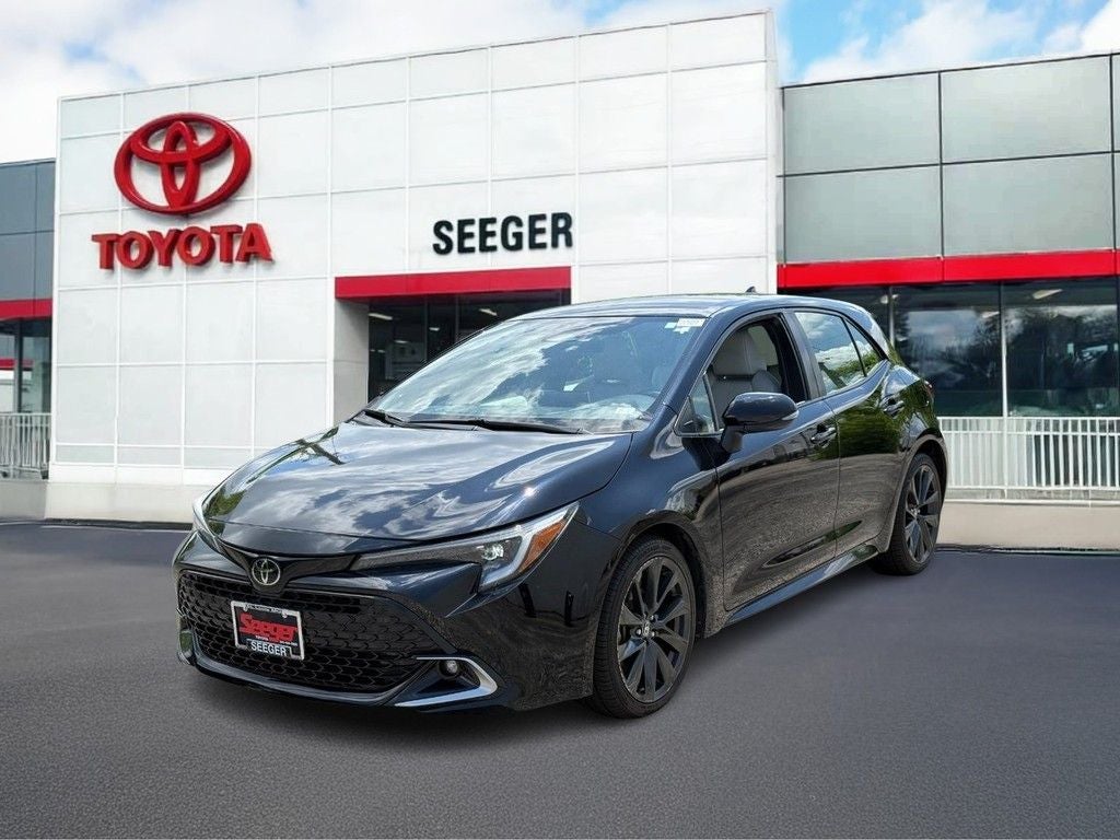 2023 Toyota Corolla Hatchback XSE