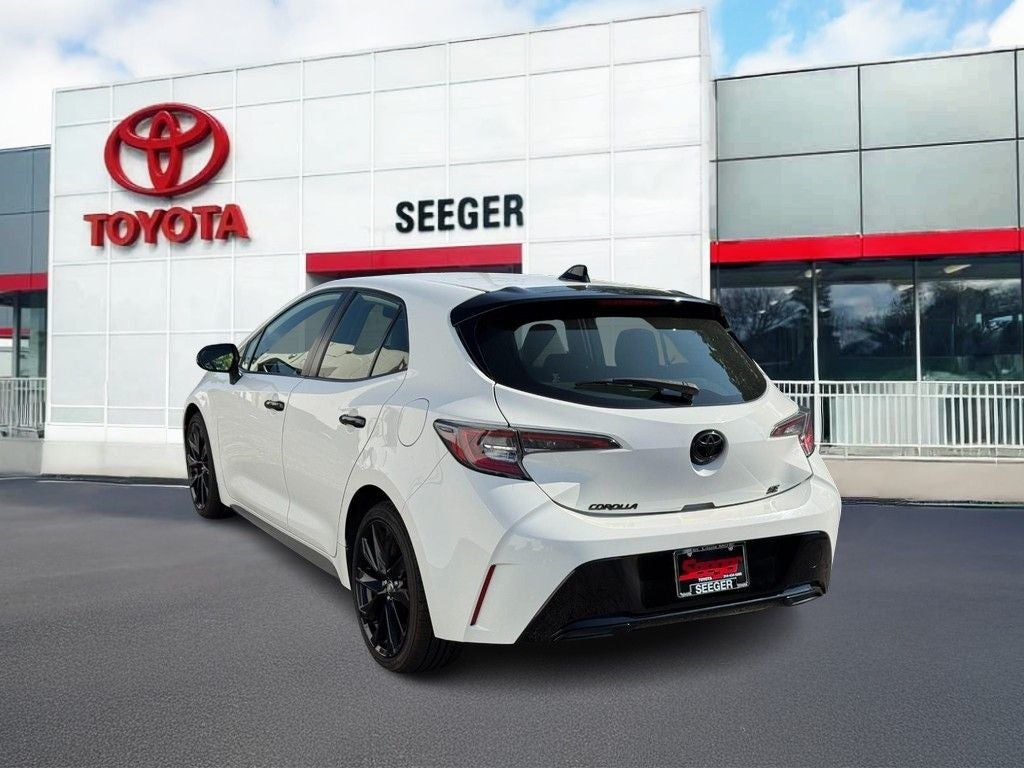 2022 Toyota Corolla Hatchback SE Nightshade Edition