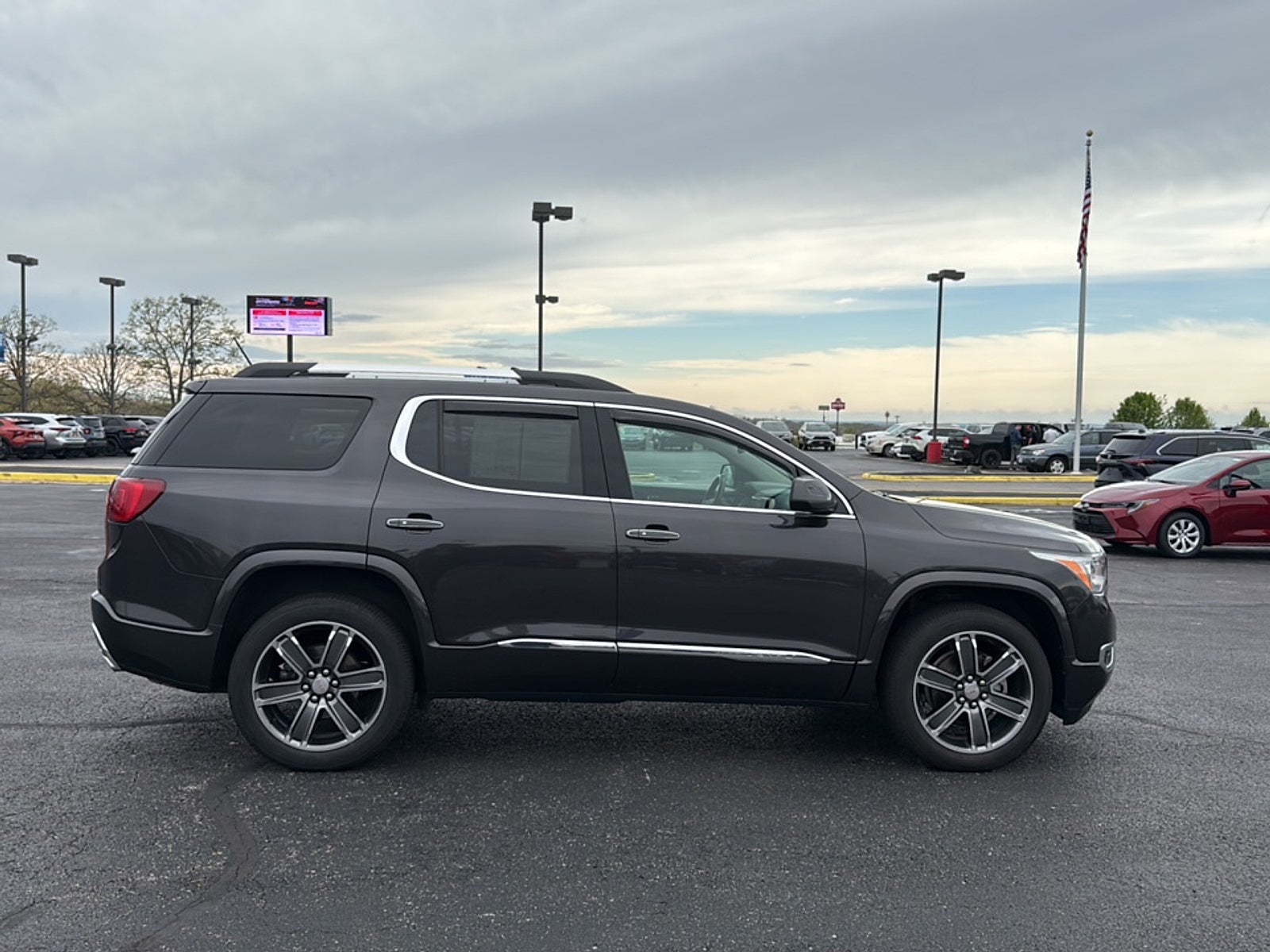 2017 GMC Acadia Denali