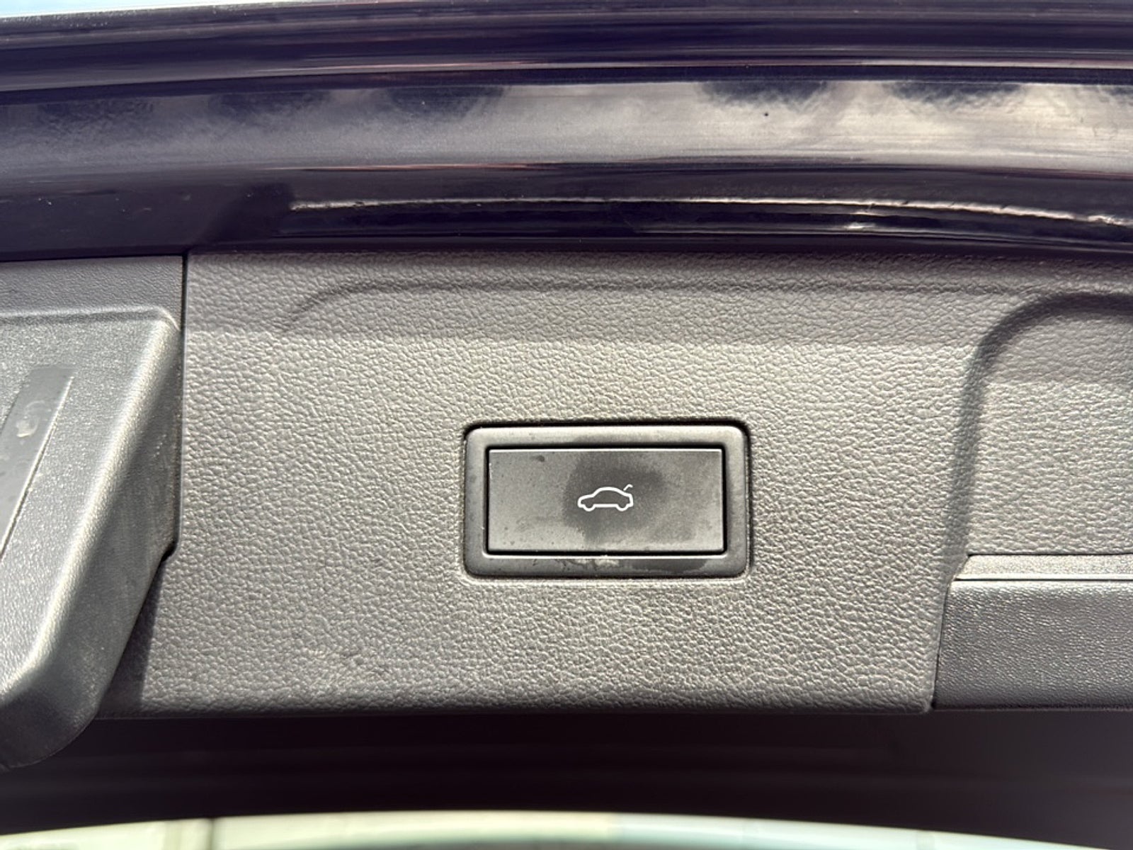 2024 Volkswagen Atlas 2.0T Peak Edition SEL