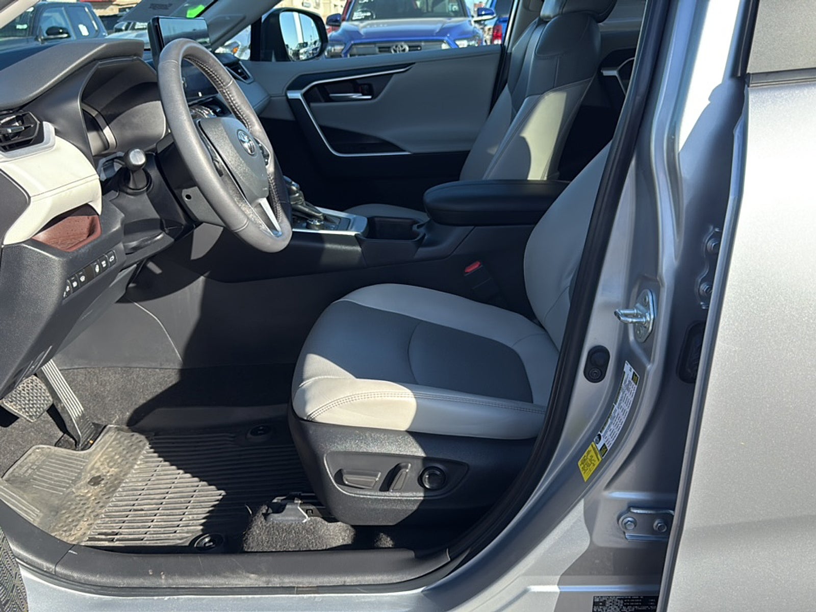 2023 Toyota RAV4 Limited