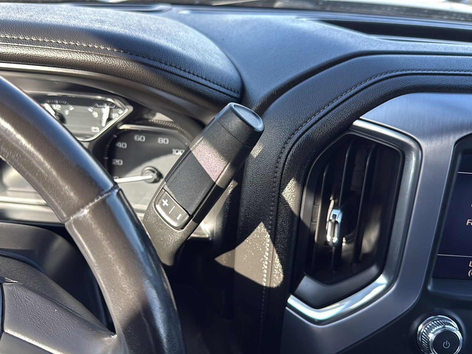 2020 GMC Sierra 1500 4WD Crew Cab Short Box SLT