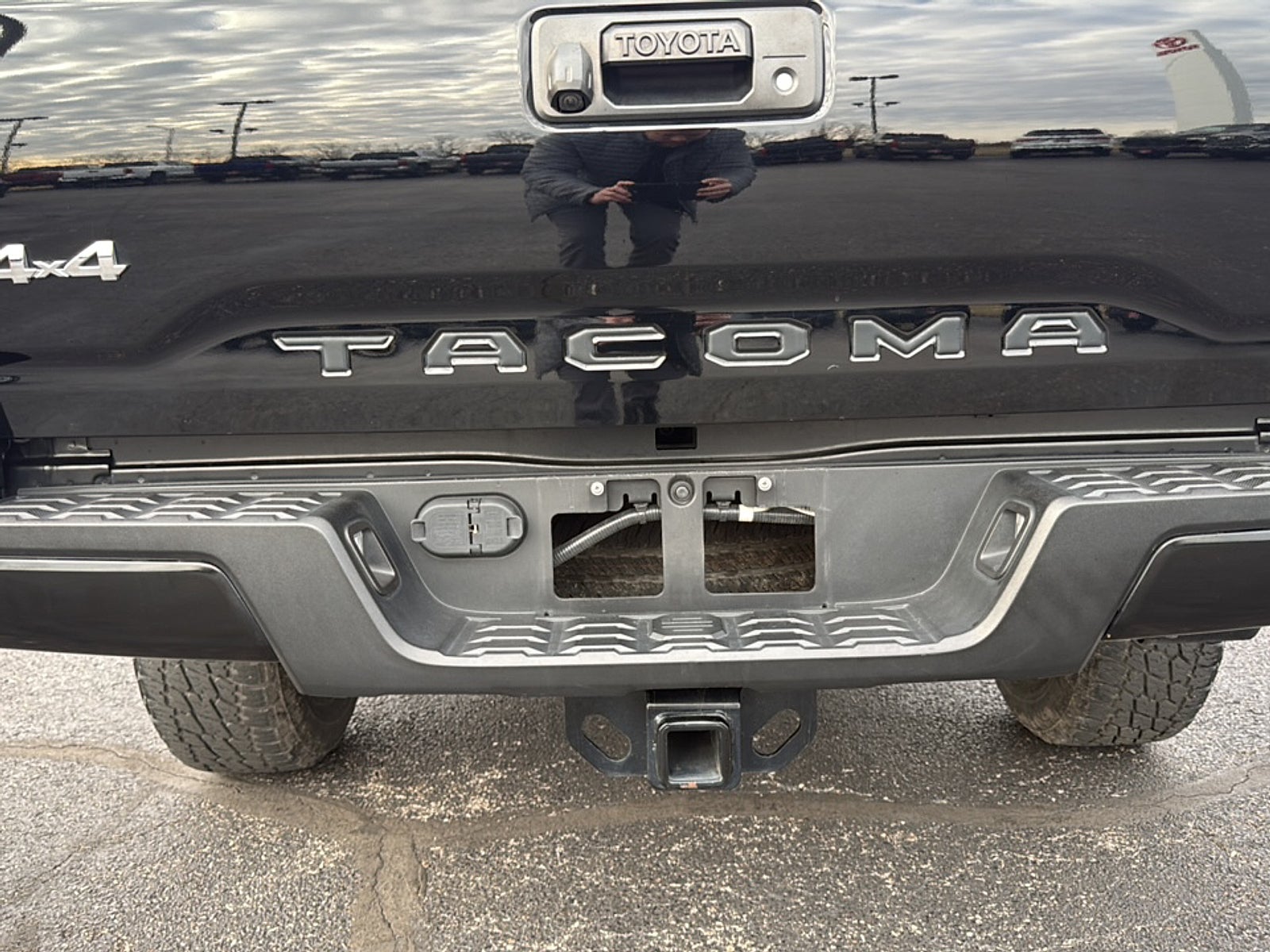 2023 Toyota Tacoma SR V6