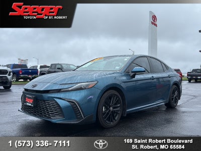 2025 Toyota Camry SE