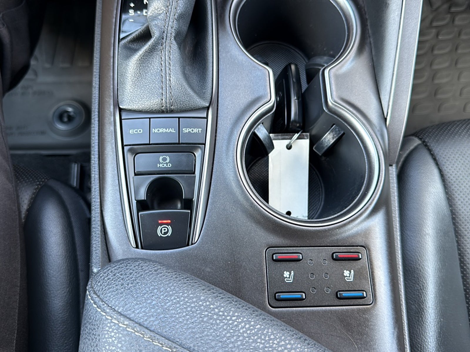 2023 Toyota Camry XSE AWD