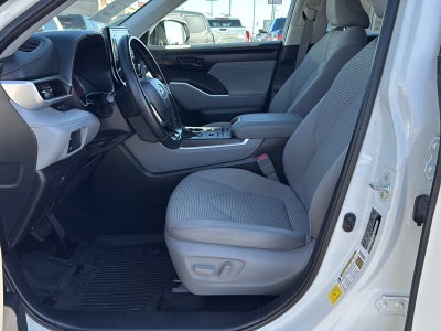 2020 Toyota Highlander LE