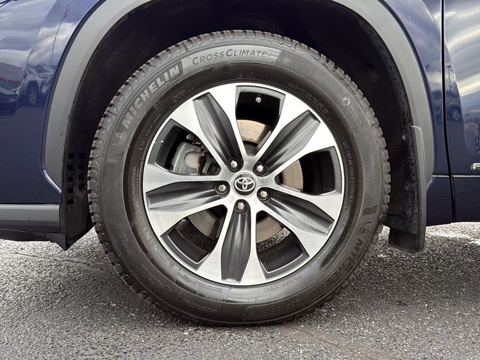 2020 Toyota Highlander Hybrid XLE