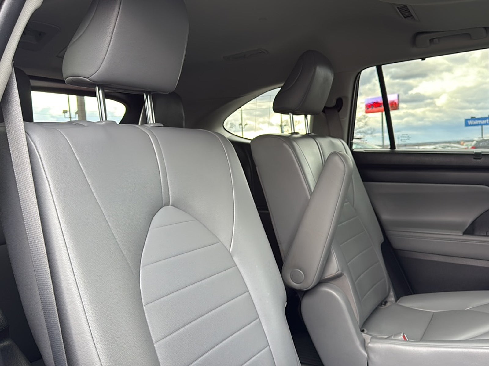 2020 Toyota Highlander Hybrid XLE