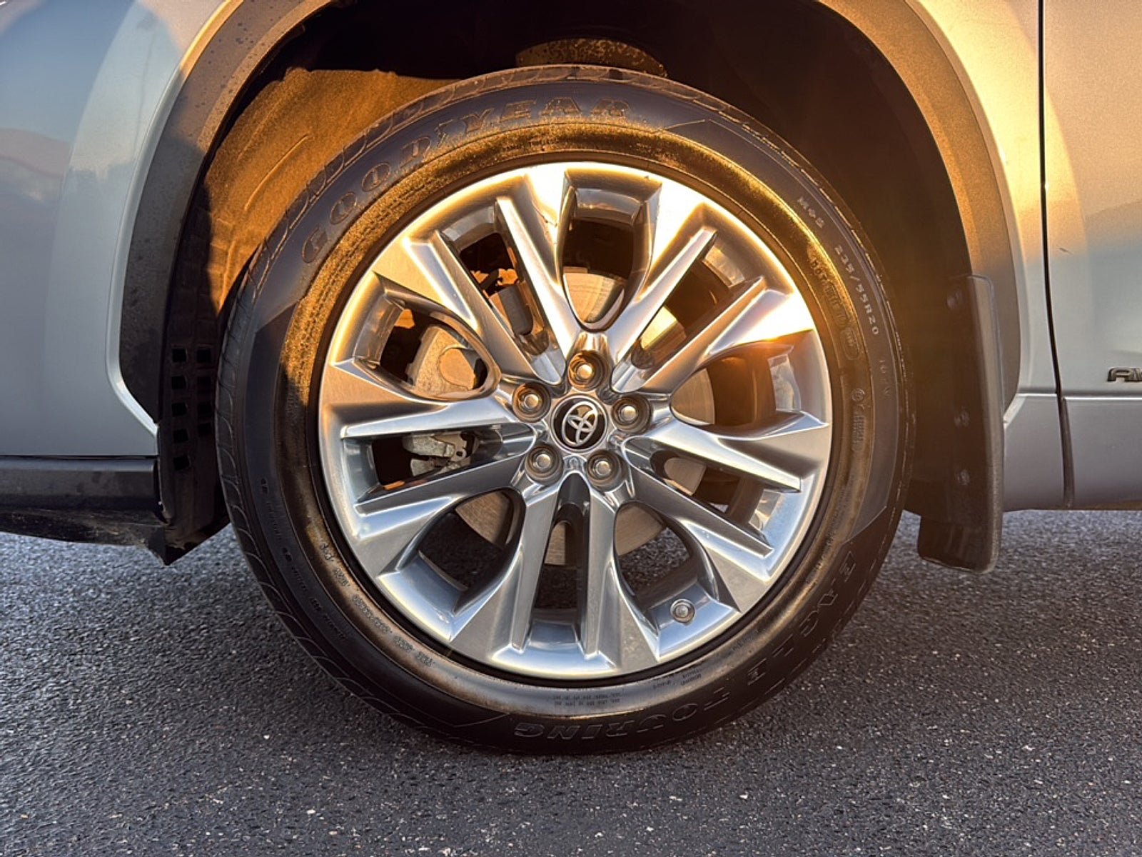 2024 Toyota Highlander Hybrid Limited