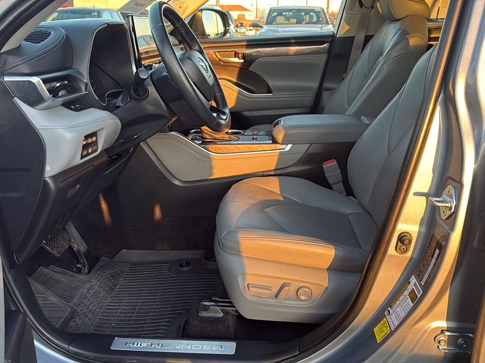 2024 Toyota Highlander Hybrid Limited