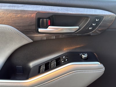 2024 Toyota Highlander Hybrid Limited