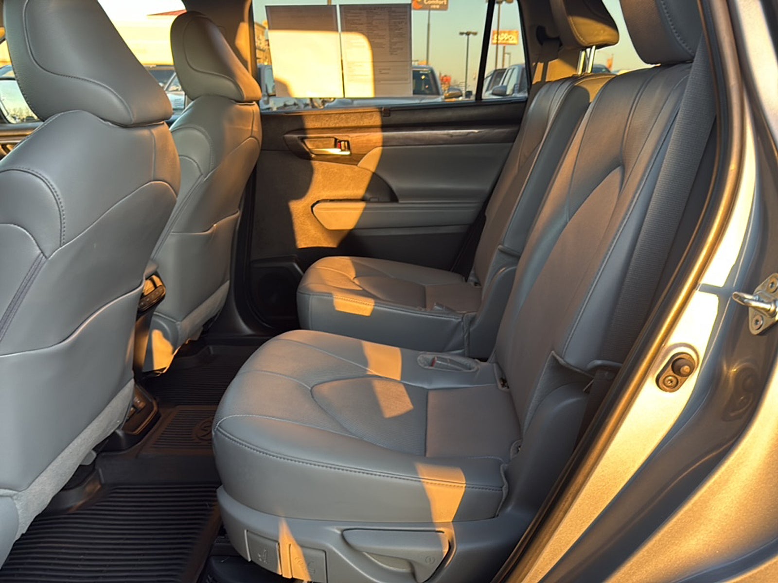 2024 Toyota Highlander Hybrid Limited