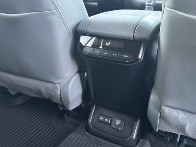 2024 Toyota Highlander Hybrid Limited