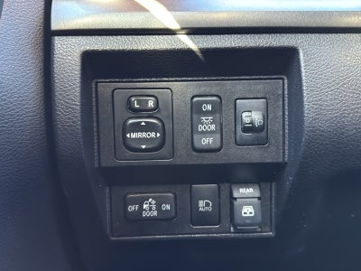 2018 Toyota Tundra SR5 5.7L V8