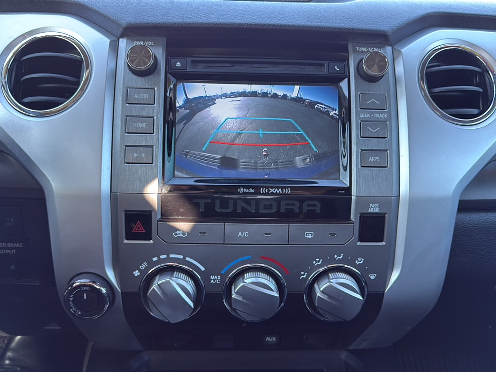 2018 Toyota Tundra SR5 5.7L V8