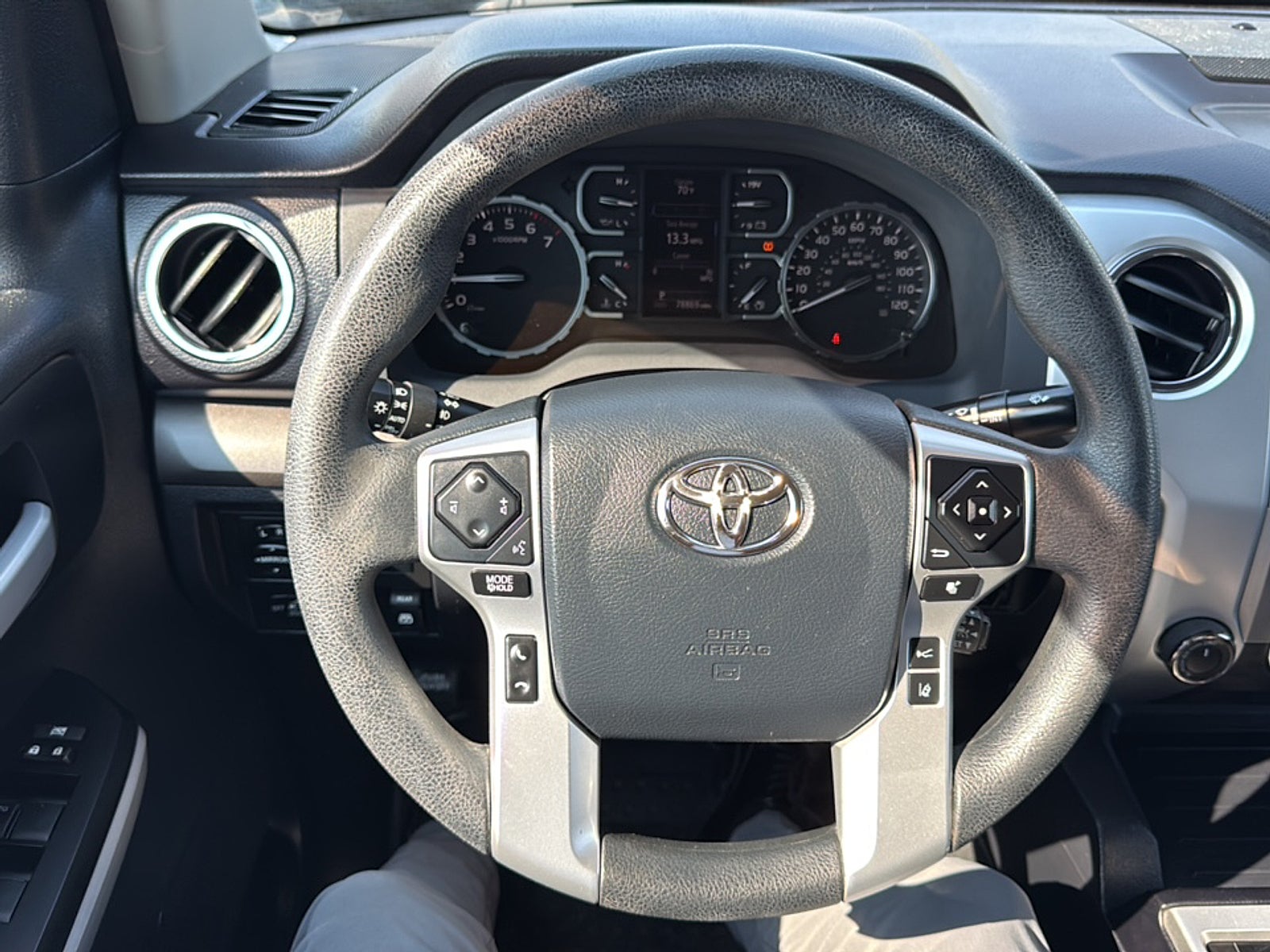 2018 Toyota Tundra SR5 5.7L V8