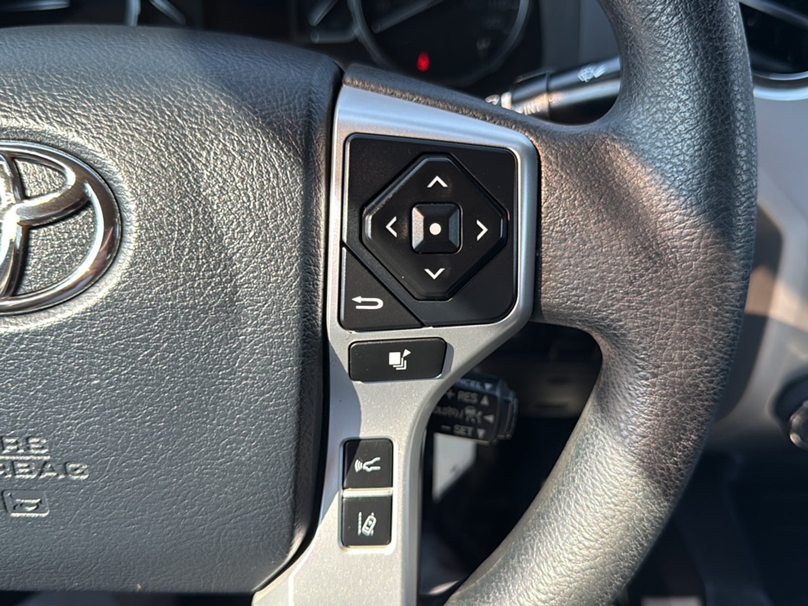 2018 Toyota Tundra SR5 5.7L V8