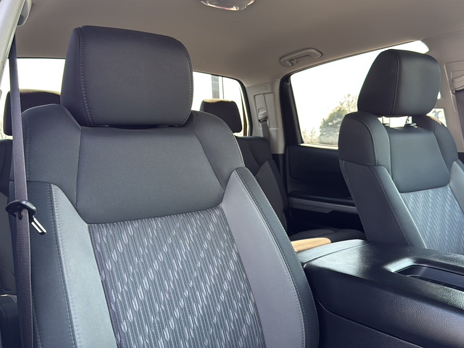 2018 Toyota Tundra SR5 5.7L V8