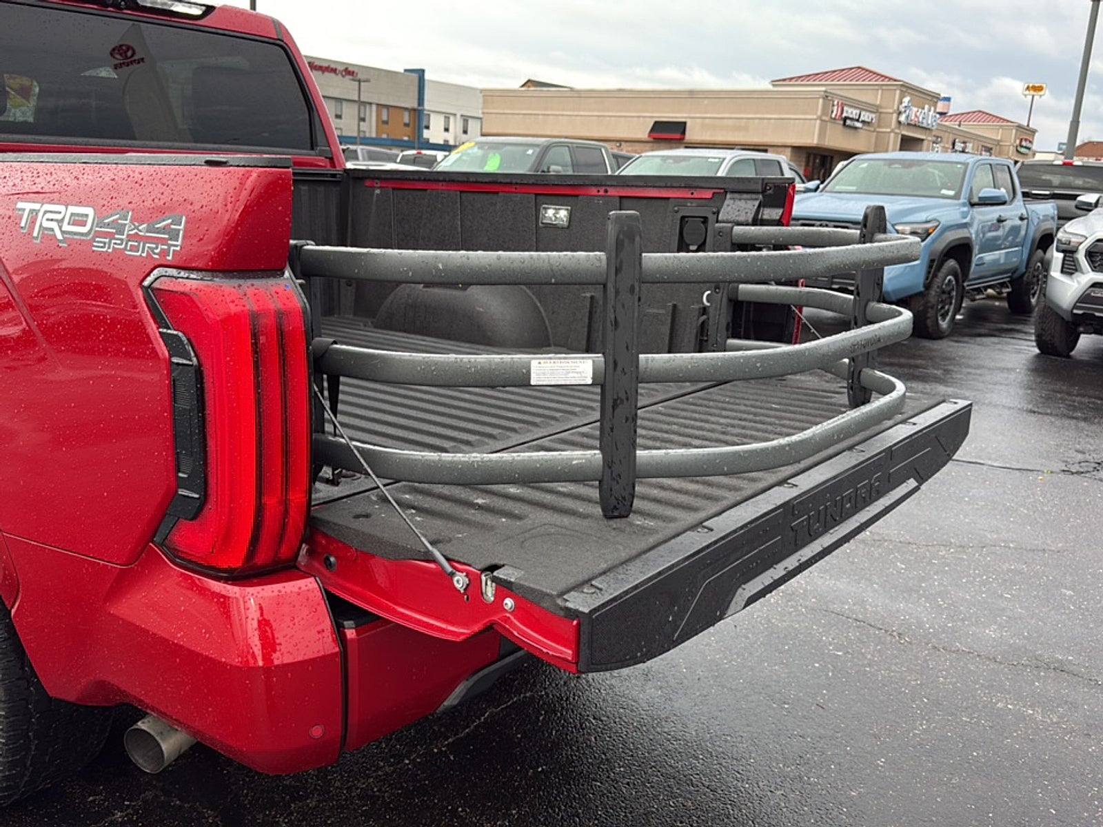 2022 Toyota Tundra 4WD SR5