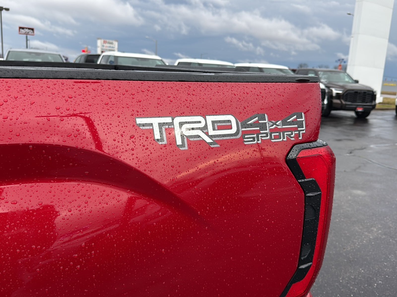 2022 Toyota Tundra 4WD SR5