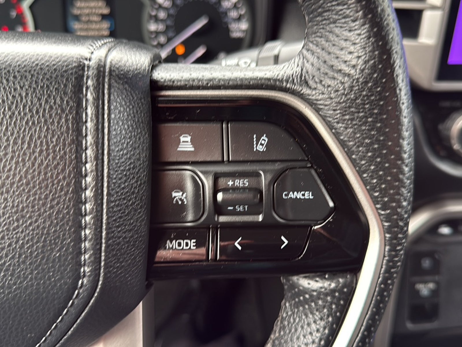 2022 Toyota Tundra 4WD SR5